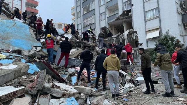 بعد انقضاء عامين على فاجعة الزلزال، لا تزال تركيا تواجه تحديات التعافي من أثر الزلزال