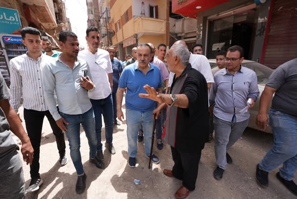 محافظ أسيوط يتابع ميدانيًا أعمال تطوير ميدان المجاهدين وشارع 26 يوليو ضمن خطة العام المالي الجديد