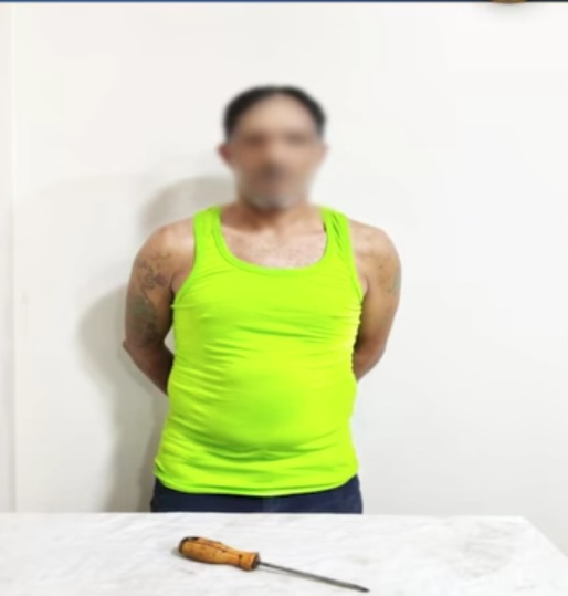وزارة الداخلية تكشف ملابسات فيديو اعتداء بمفك ورشق بالحجارة في الغربية.. وخلافات أسرية وراء الواقعة