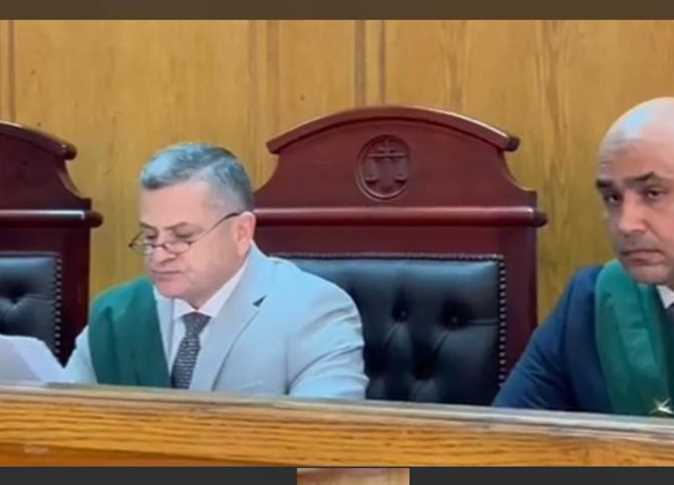 المؤبد لـ 5 متهمين بإنهاء حياة عامل والشروع في قتل طفلة بمصر القديمة