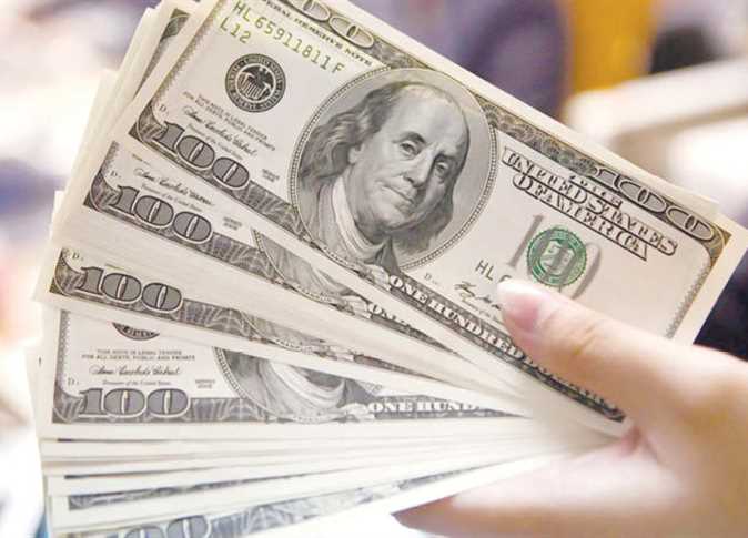  «الداخلية» توجه ضربات أمنية لمافيا الاتجار في الدولار