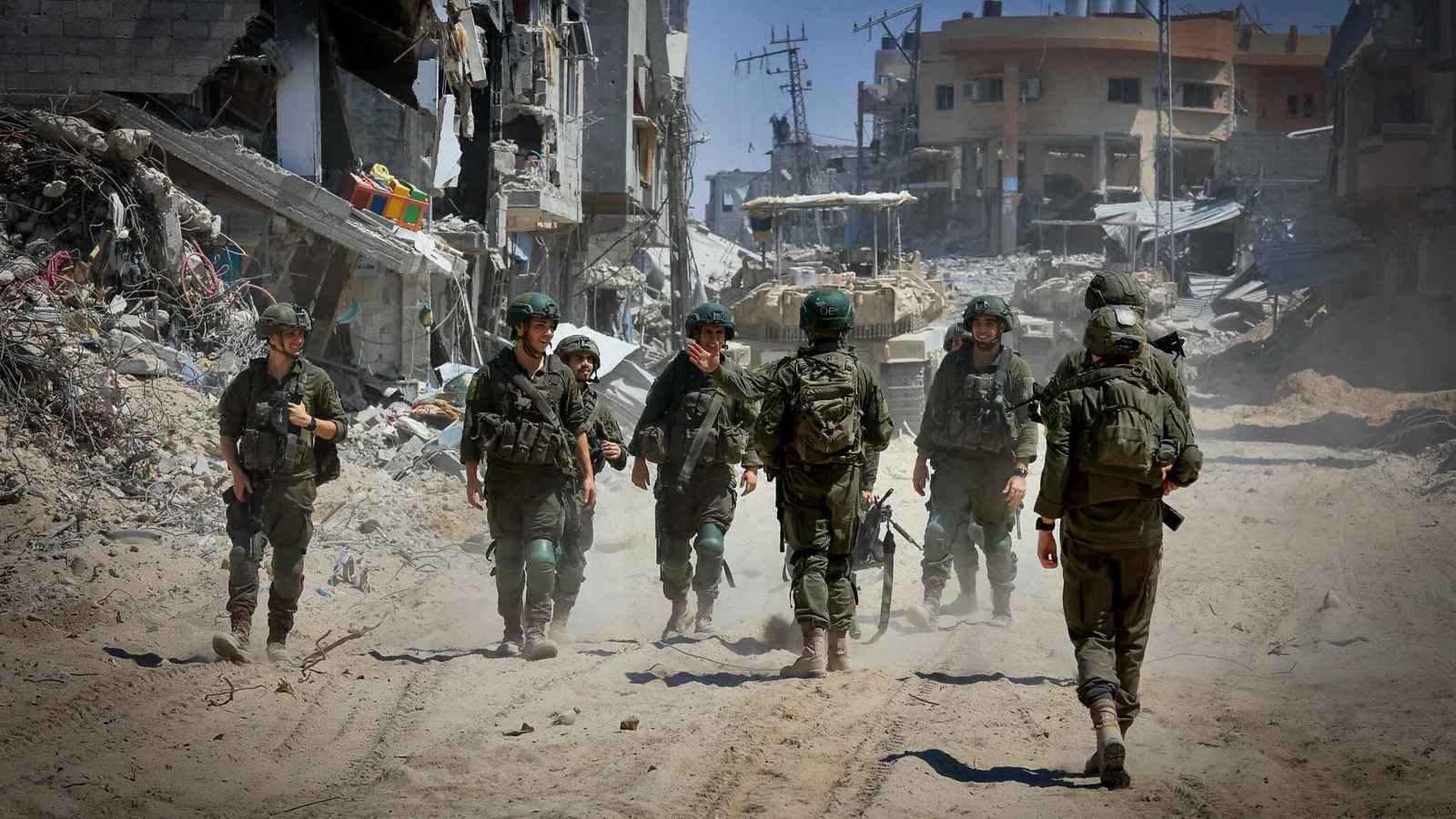 إسرائيل تطلب إخلاء منطقة شمال غزة، وترامب يناشد بإنهاء النزاع