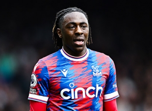 إيزي، لاعب فريق كريستال بالاس، ينجح في تحقيق انتصار تاريخي في نهائي كأس الاتحاد الإنجليزي ضد مانشستر سيتي