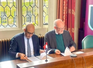 مصر تُوقع اتفاقًا مع جامعة كامبريدج لتطوير تدريس اللغة الإنجليزية وتدريب المعلمين