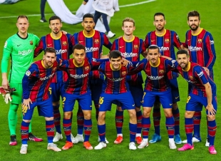 برشلونة يلغى مباراة ودية في اليابان بسبب انتهاكات في العقد