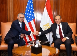 وزير الخارجية المصري يستقبل مستشار الرئيس الأمريكي لبحث التعاون الاستراتيجي والقضايا الإقليمية