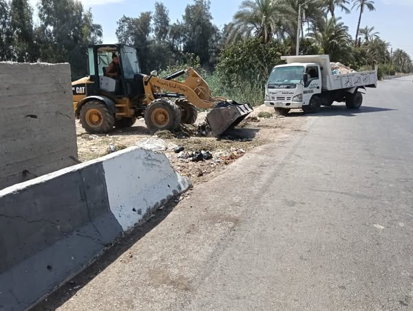  أسيوط تواصل حملات النظافة: رفع 520 طن مخلفات وتحرير 20 محضرًا بيئيًا بساحل سليم