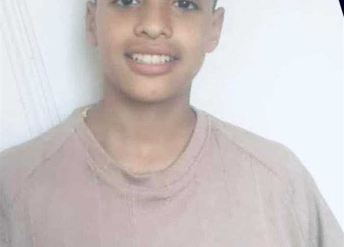 التحقيق في وفاة الطفل «آدم» عقب تعدى زميليه عليه أمام المدرسة بالإسكندرية