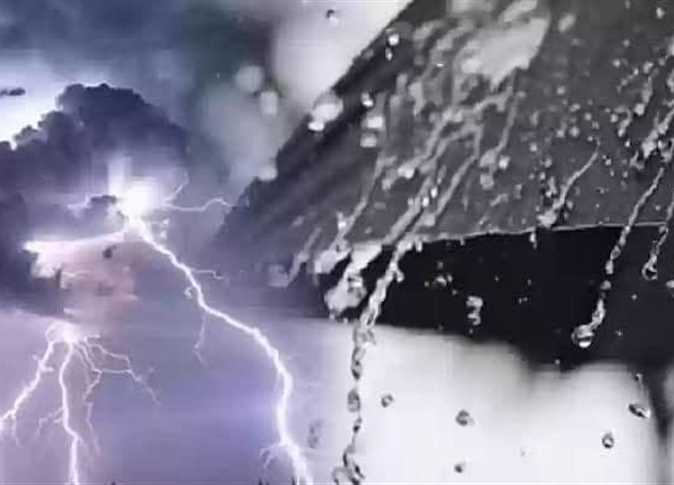 «أولى الهجمات الشتوية».. بيان عاجل بشأن تقلبات الطقس اليوم: منخفض جوي وأمطار