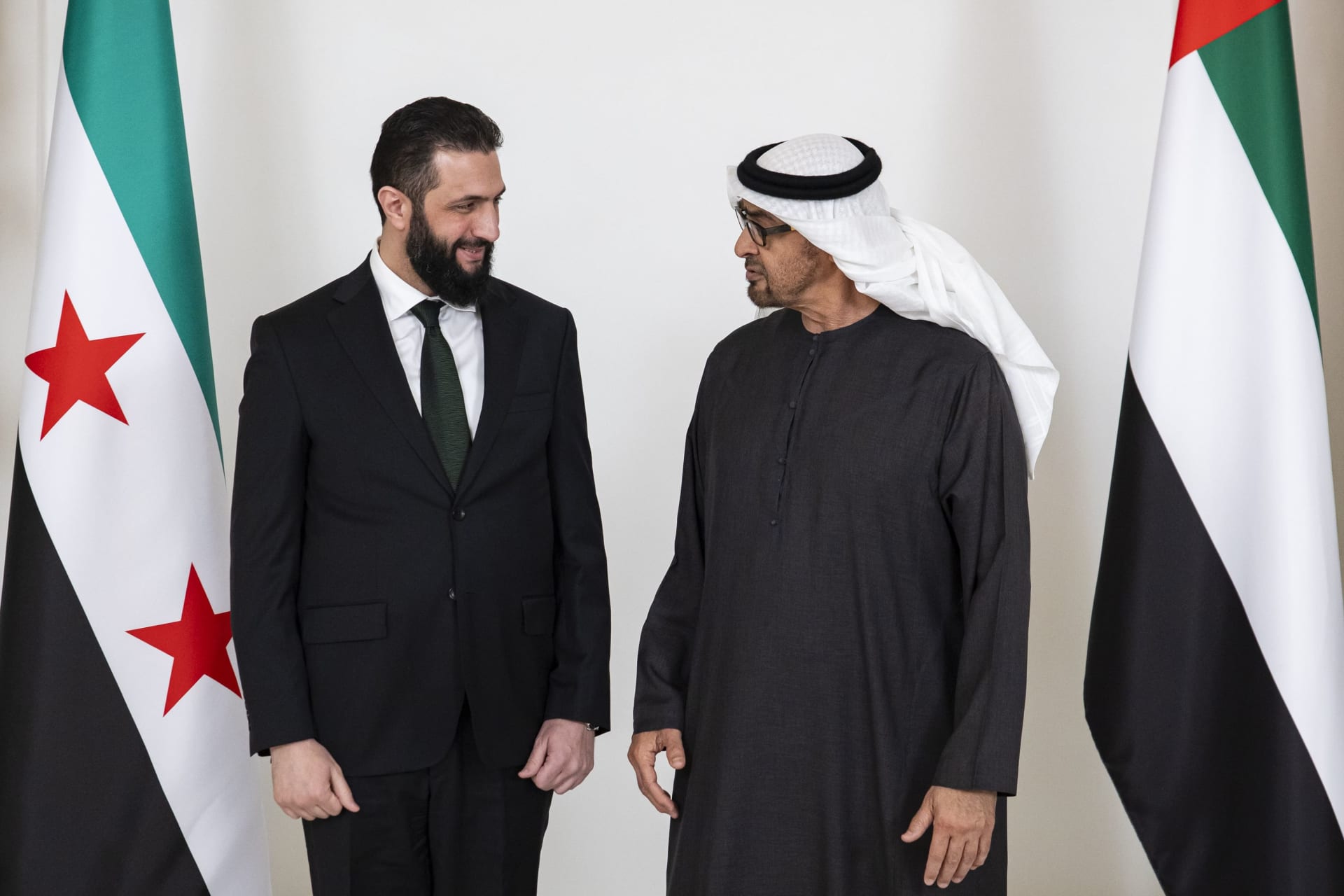 وفقًا لمصادر، تلعب الإمارات العربية المتحدة دور الوسيط في محادثات سرية تجري بين إسرائيل وسوريا