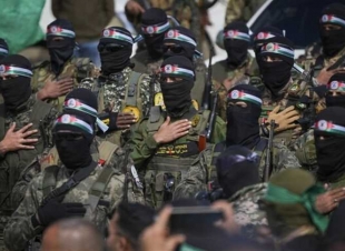 «حماس»: الاحتلال يواصل خرق وقف إطلاق النار وينسف الأحياء السكنية بشرق غزة