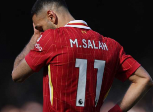 محمد صلاح في مرمى هجوم الأساطير